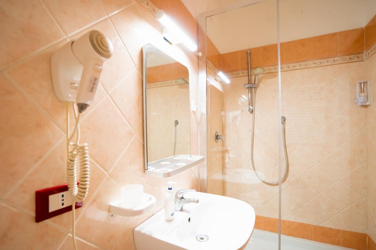 Booking Now Rome-Address Via Palestro,56- Breakfast Included Eksteriør billede