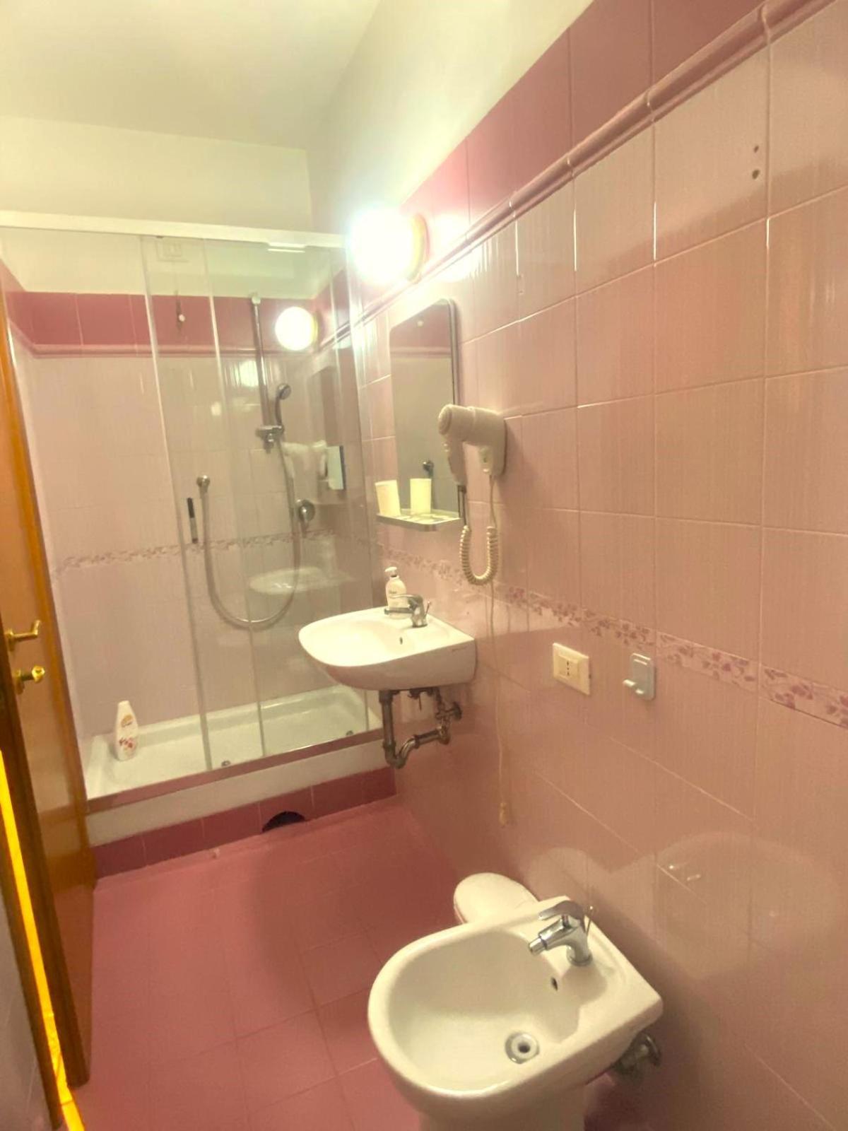 Booking Now Rome-Address Via Palestro,56- Breakfast Included Eksteriør billede